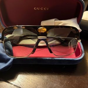Gucci sun glasses